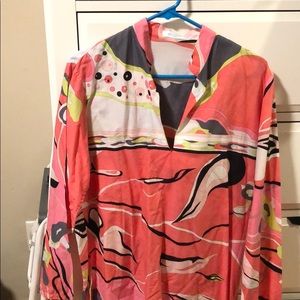 Authentic Emilio Pucci Tunni top. Size Sm.